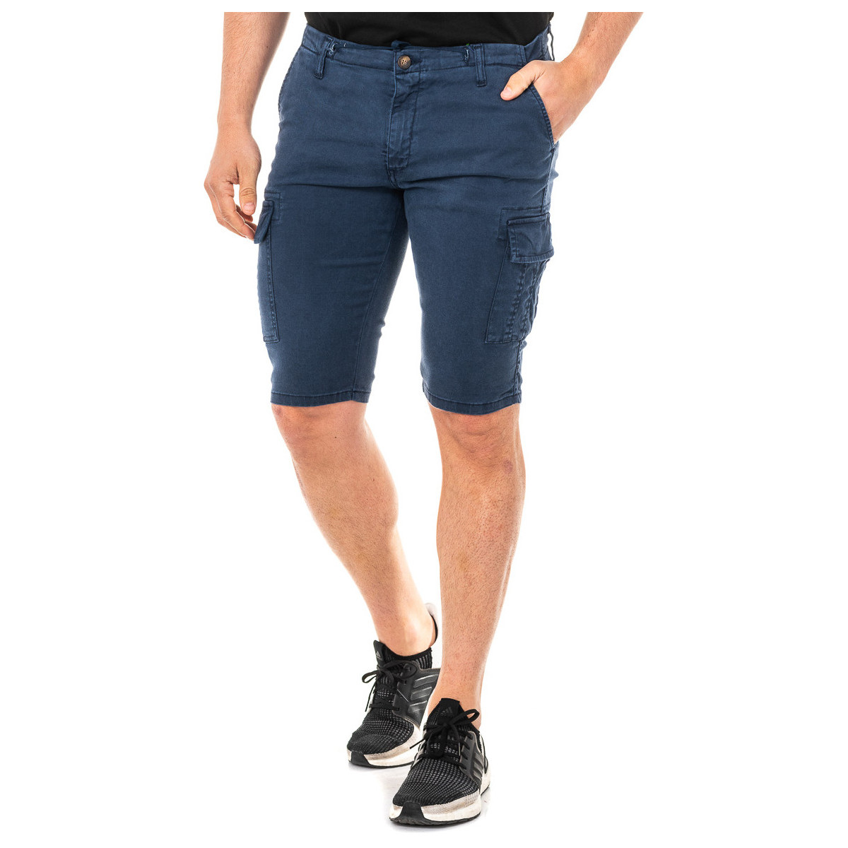 Odjeća Muškarci
 Bermude i kratke hlače La Martina LMB006-07017 Plava