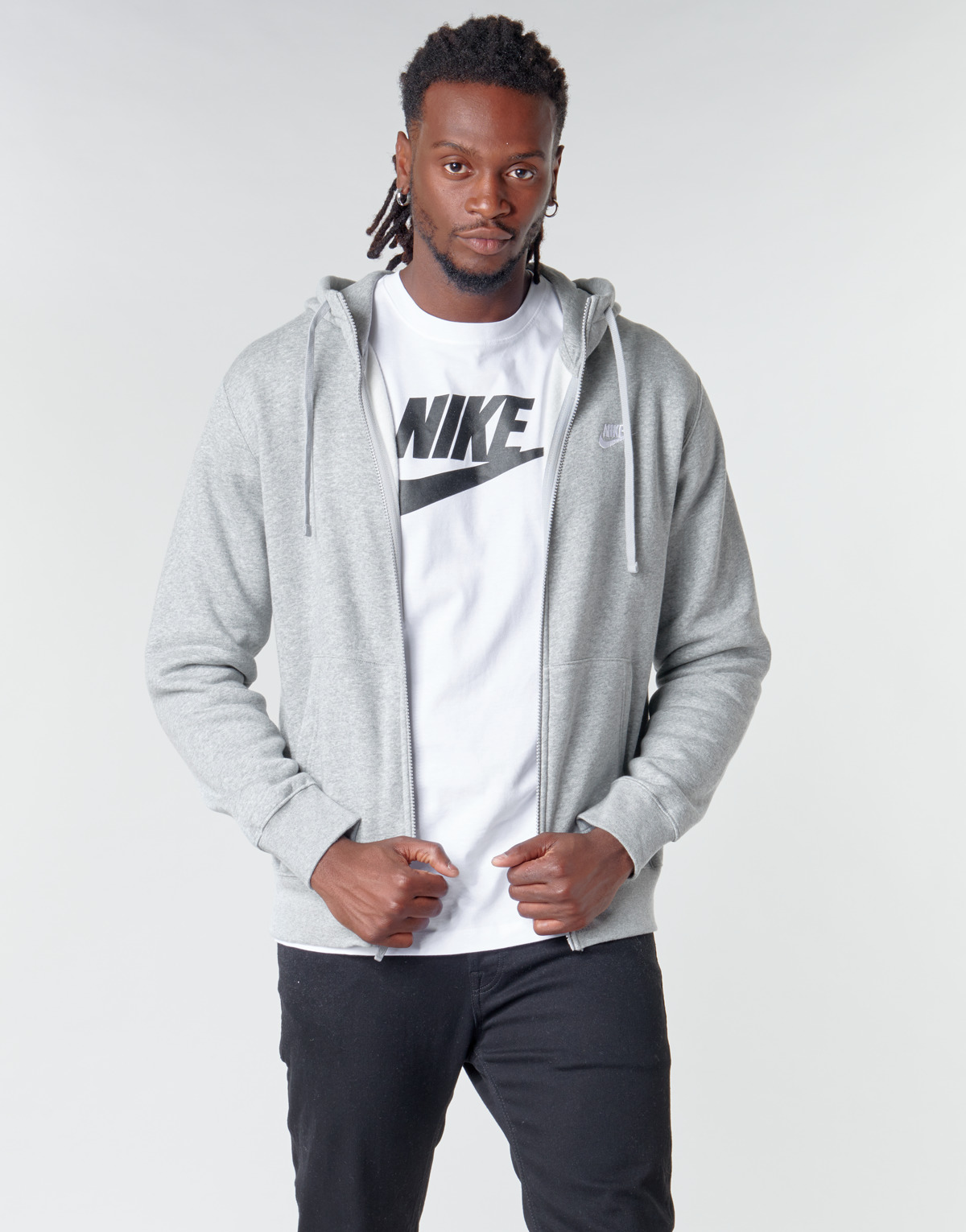 Odjeća Muškarci
 Sportske majice Nike M NSW CLUB HOODIE FZ BB Siva