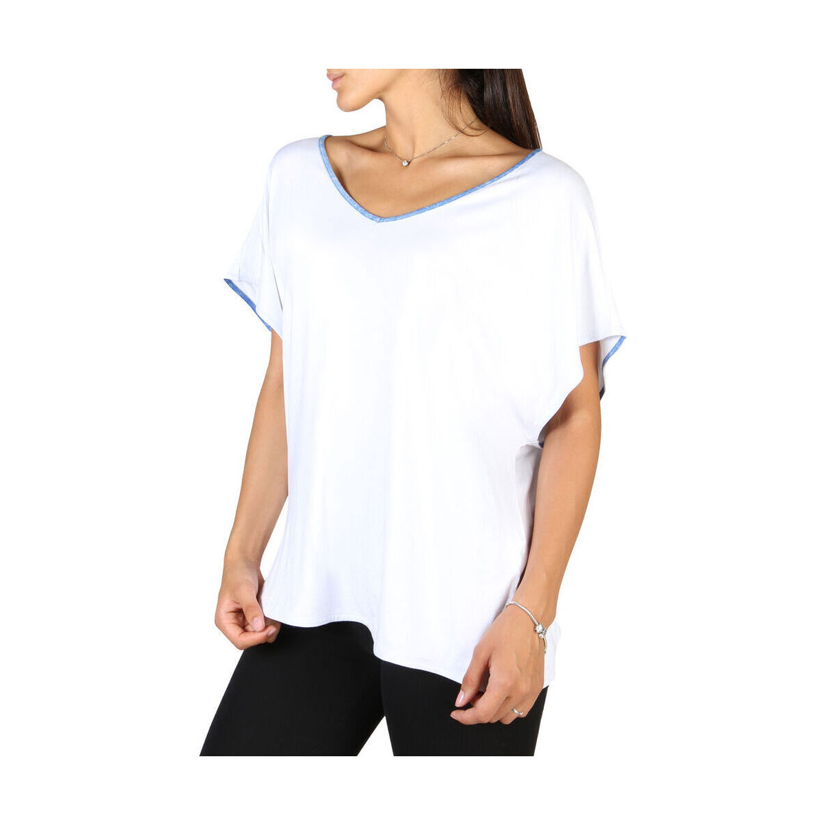 Odjeća Žene
 Majice kratkih rukava Emporio Armani EA7 - 3ytt53_tj40z Bijela