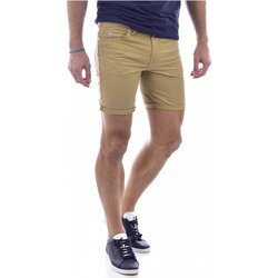 Odjeća Muškarci
 Bermude i kratke hlače Guess M02D03 WCRJ1 Bež