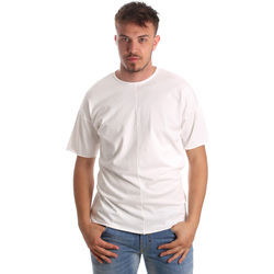 Odjeća Muškarci
 Majice kratkih rukava Antony Morato MMKS01564 FA100189 Bijela