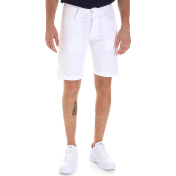 Odjeća Muškarci
 Bermude i kratke hlače Sseinse PB607SS Bijela
