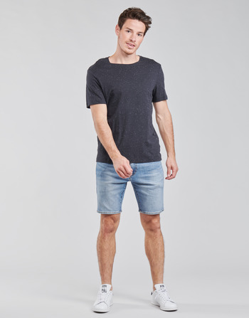 Odjeća Muškarci
 Bermude i kratke hlače Levi's 411 Slim Short Blue