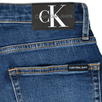 Calvin Klein Jeans REGULAR SHORT ESS BLUE Plava