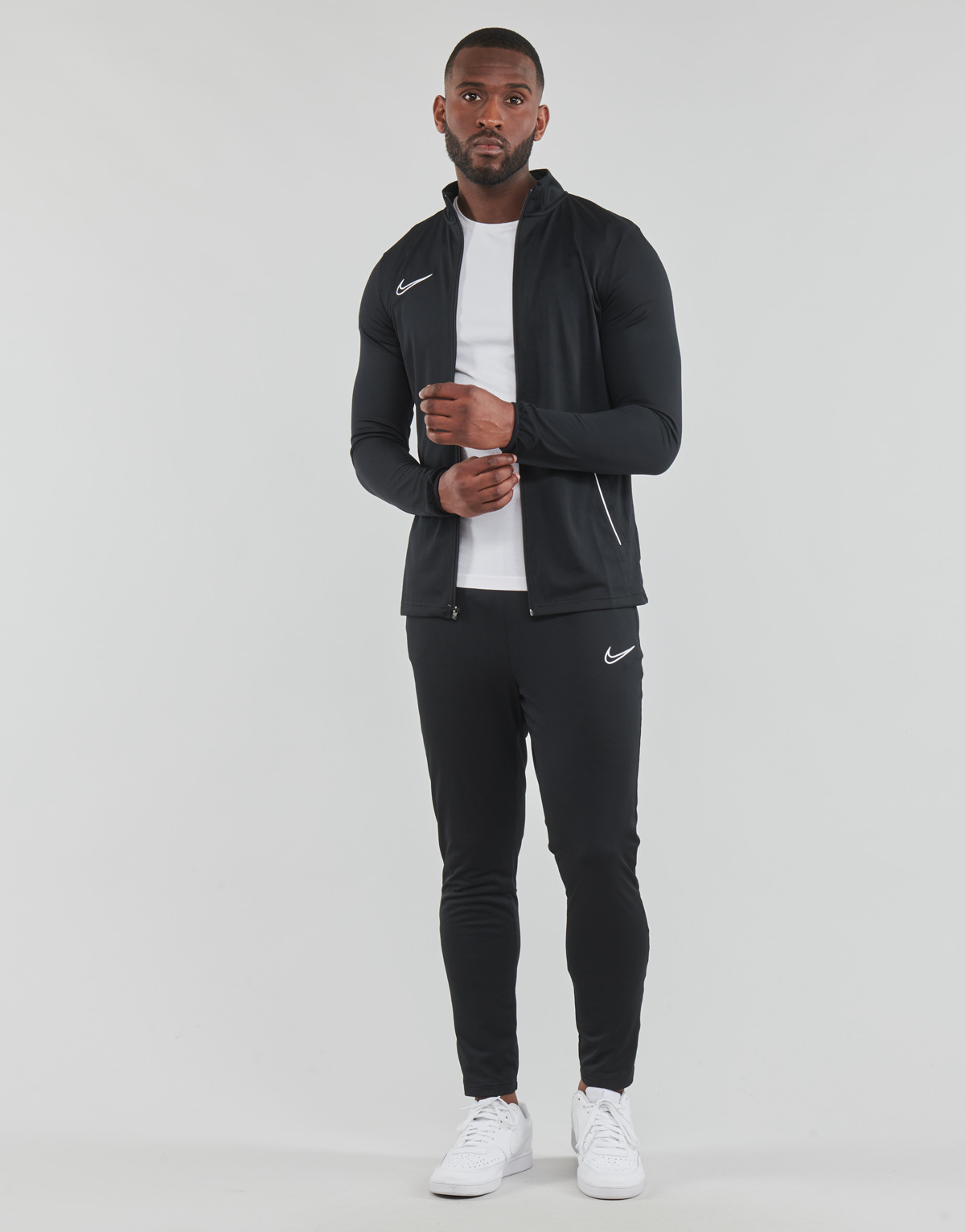 Odjeća Muškarci
 Dvodijelne trenirke Nike Dri-FIT Miler Knit Soccer Crna