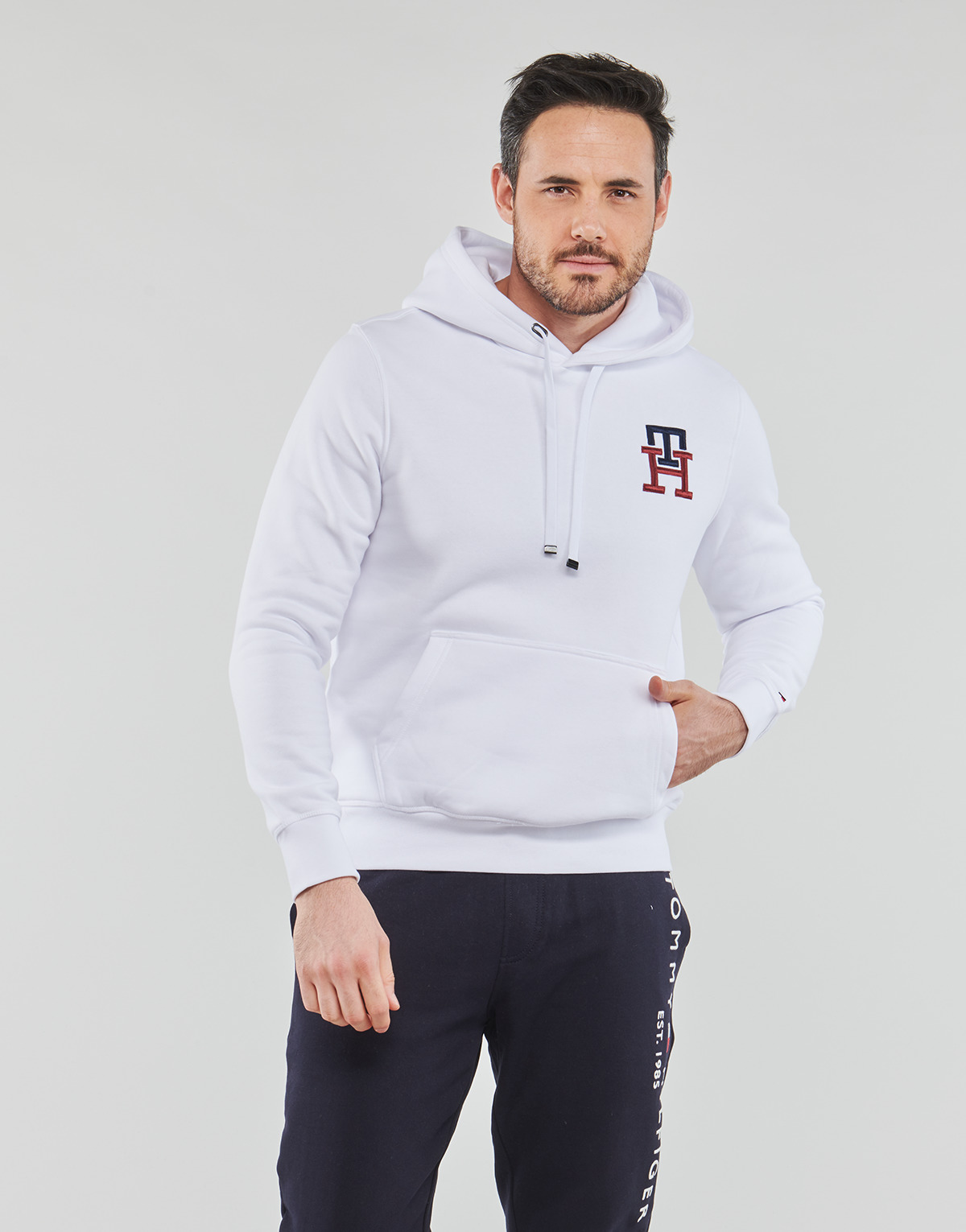 Odjeća Muškarci
 Sportske majice Tommy Hilfiger ESSENTIAL MONOGRAM HOODY Bijela