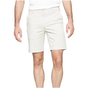 Odjeća Muškarci
 Bermude i kratke hlače Dockers  Siva