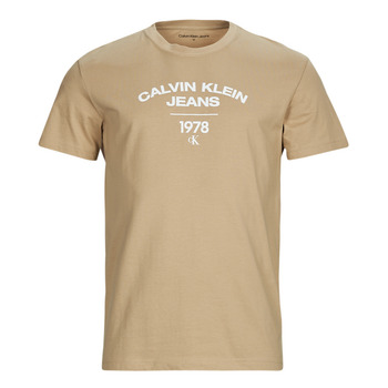Odjeća Muškarci
 Majice kratkih rukava Calvin Klein Jeans VARSITY CURVE LOGO T-SHIRT Bež
