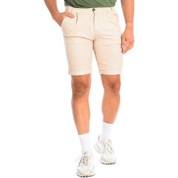 Odjeća Muškarci
 Bermude i kratke hlače La Martina TMB004-TL121-04022 Bež
