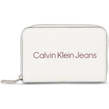 Torbe Žene
 Torbe Calvin Klein Jeans  Bijela