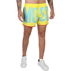 Odjeća Muškarci
 Bermude i kratke hlače Moschino A4210-9301 A1021 Yellow žuta