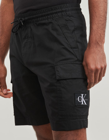Calvin Klein Jeans WASHED CARGO SHORT Crna