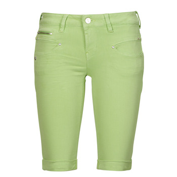 Odjeća Žene
 Bermude i kratke hlače Freeman T.Porter BELIXA Zelena
