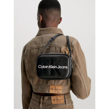 Calvin Klein Jeans 73975 Crna