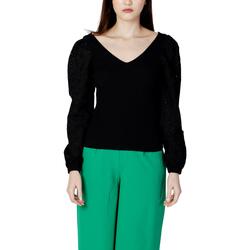 Odjeća Žene
 Puloveri Only ONLNADIA LS WOVEN MIX V-NECK KNT - 15283864 Crna
