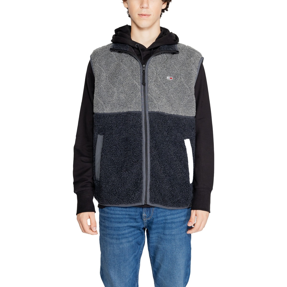 Odjeća Muškarci
 Kratke jakne Tommy Hilfiger TJM TEDDY ESSENTIAL DM0DM19628 Crna