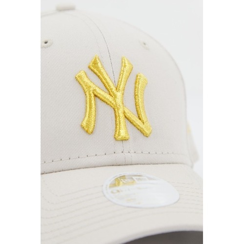 New-Era WMNS METALLIC LOGO 9FORTY Bež