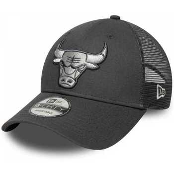Tekstilni dodaci Muškarci
 Šilterice New-Era 9forty trucker chibul Siva