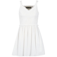 Odjeća Žene
 Kratke haljine Love Moschino WVF3880 Bijela
