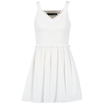 Odjeća Žene
 Kratke haljine Love Moschino WVF3880 Bijela