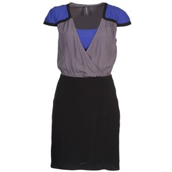Odjeća Žene
 Kratke haljine Naf Naf LYFAN Crna / Siva / Blue