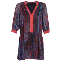 Odjeća Žene
 Kratke haljine Sisley CEPAME Crna / Red / Blue