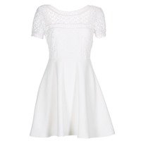 Odjeća Žene
 Kratke haljine Betty London INLOVE Bijela